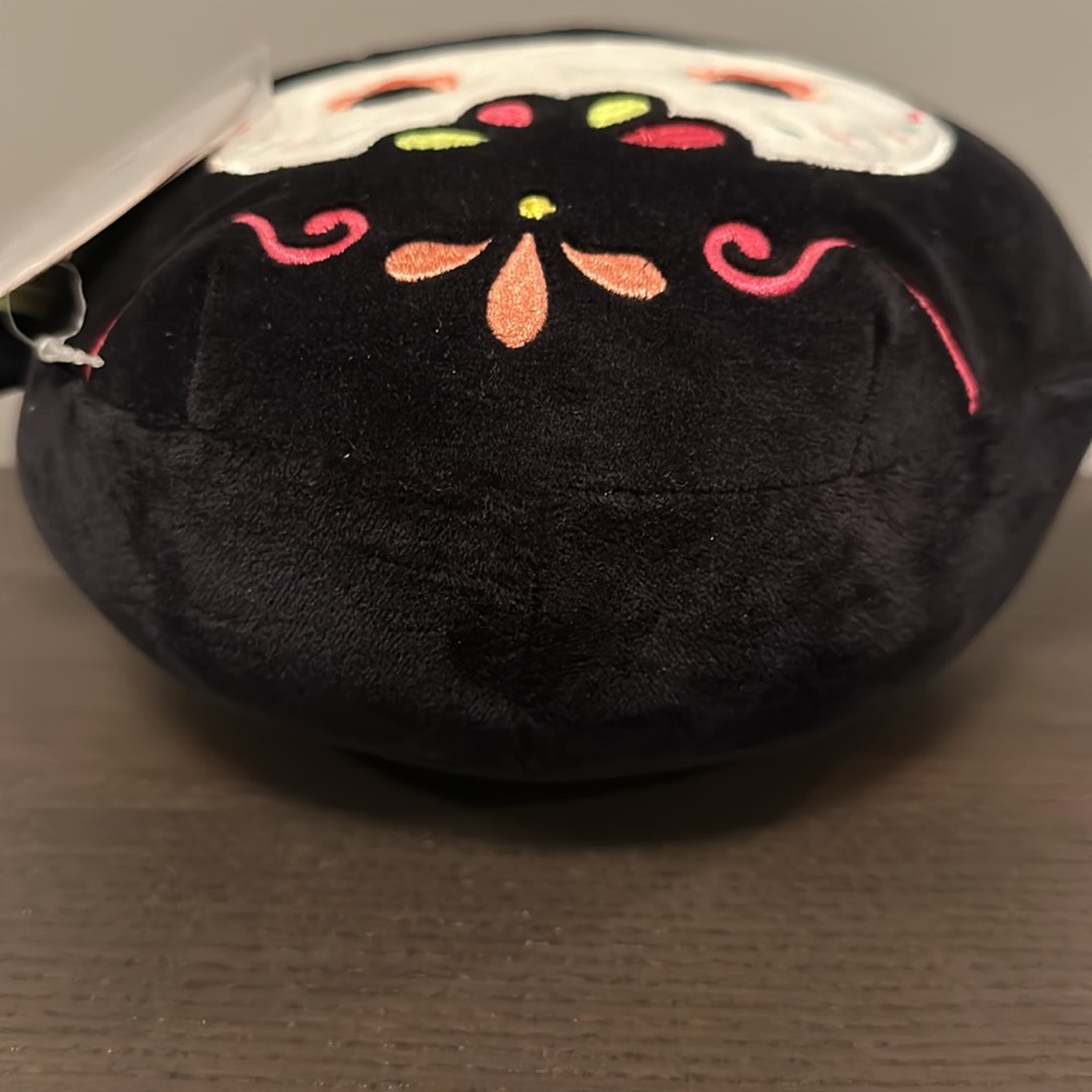 Squishmallows Gjemail the Spider (Day of the Dead) - Picture 3 of 10